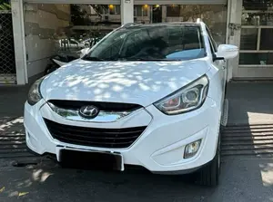 هیوندا هیوندای توسان 2.0 لیتر تک دیفرانسیل