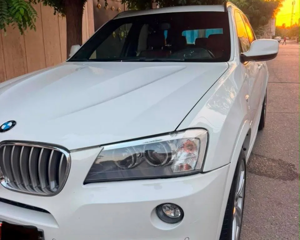 بی ام و X3 28