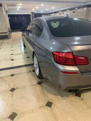 بی ام و سری 5 سدان 530i