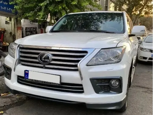 تویوتا لکسوس LX 570
