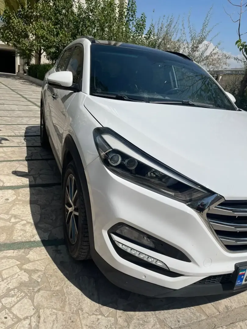 هیوندا هیوندای توسان 2.0 لیتر تک دیفرانسیل