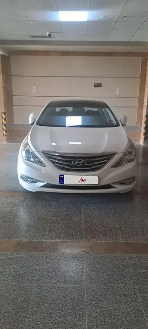 هیوندا هیوندای هیوندای سوناتا چهار سیلندر اتوماتیک