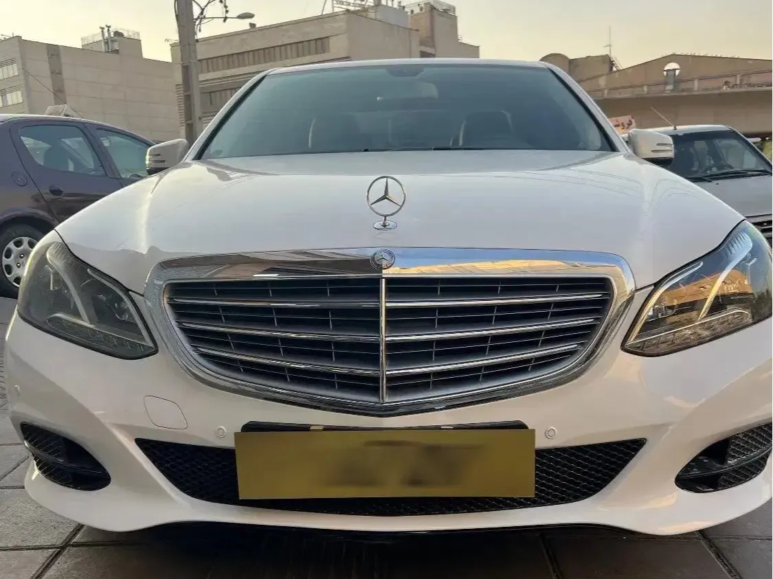 بنز کلاس E E200
