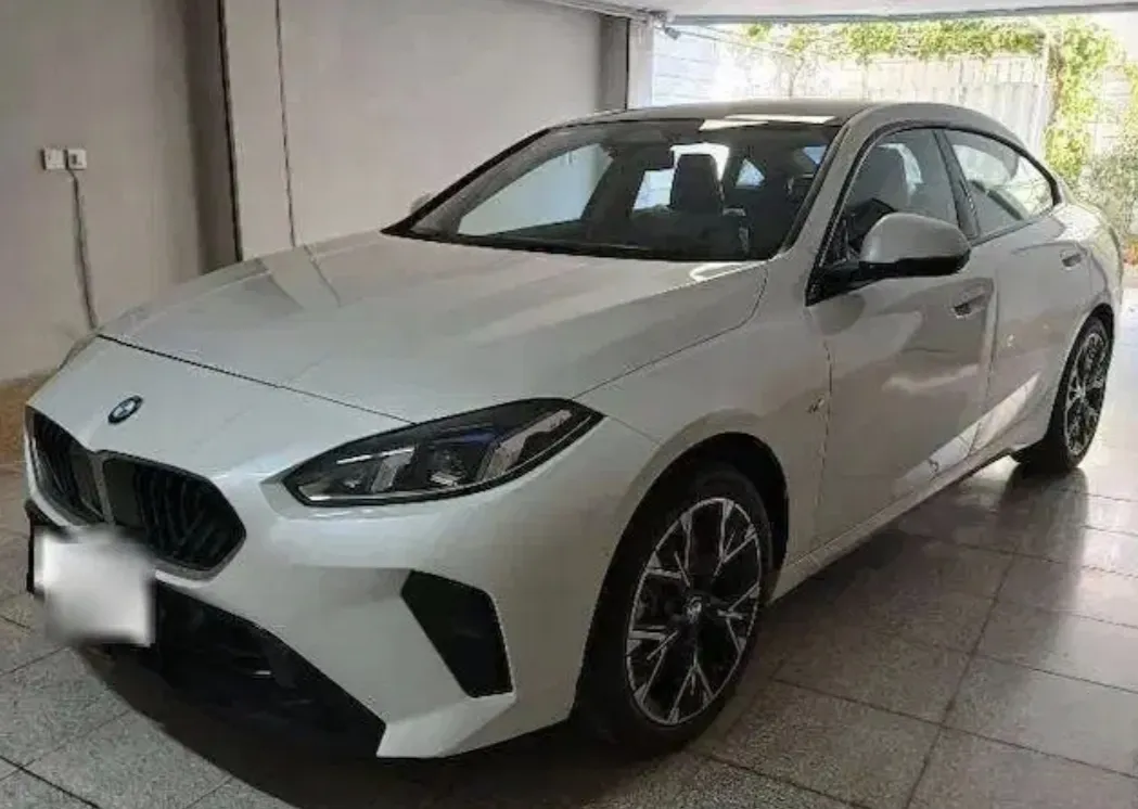 بی ام و 225L چین