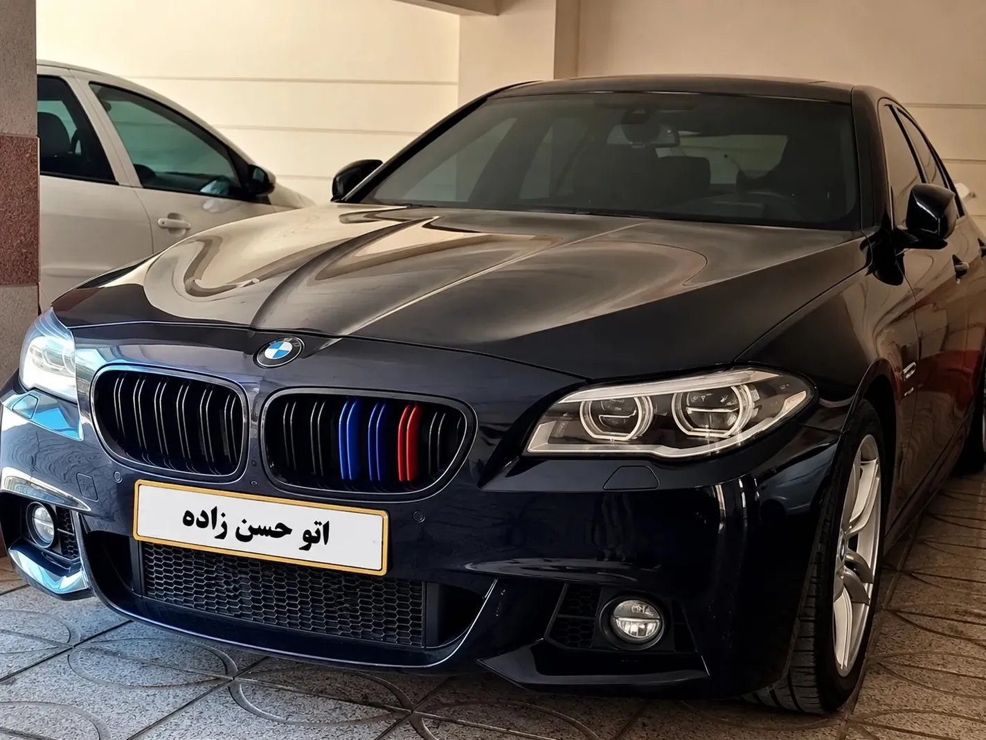 بی ام و سری 5 528i