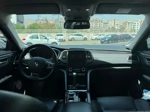 رنو تالیسمان E2