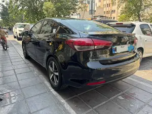 کیا موتورز کیا سراتو 2.0 لیتر اتوماتیک GT لاین