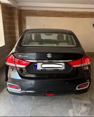 سوزوکی سیاز 1.5 لیتر