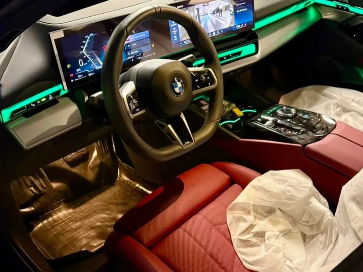 بی ام و سری 5 سدان 530i