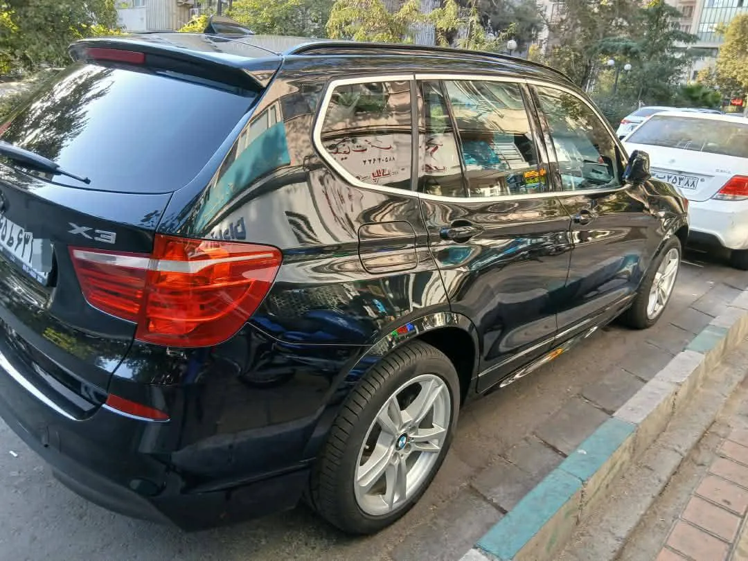 بی ام و X3 28