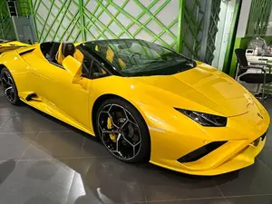 لامبورگینی اونتادور 12 سیلندر 6.5 لیتر کوپه