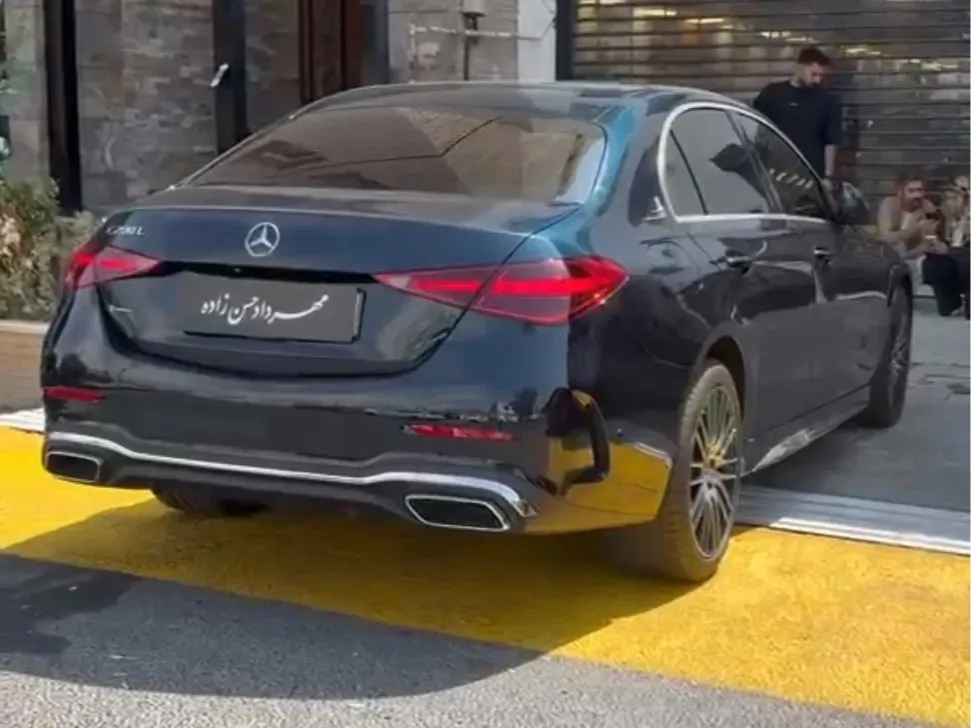 بنز کلاس C C200L