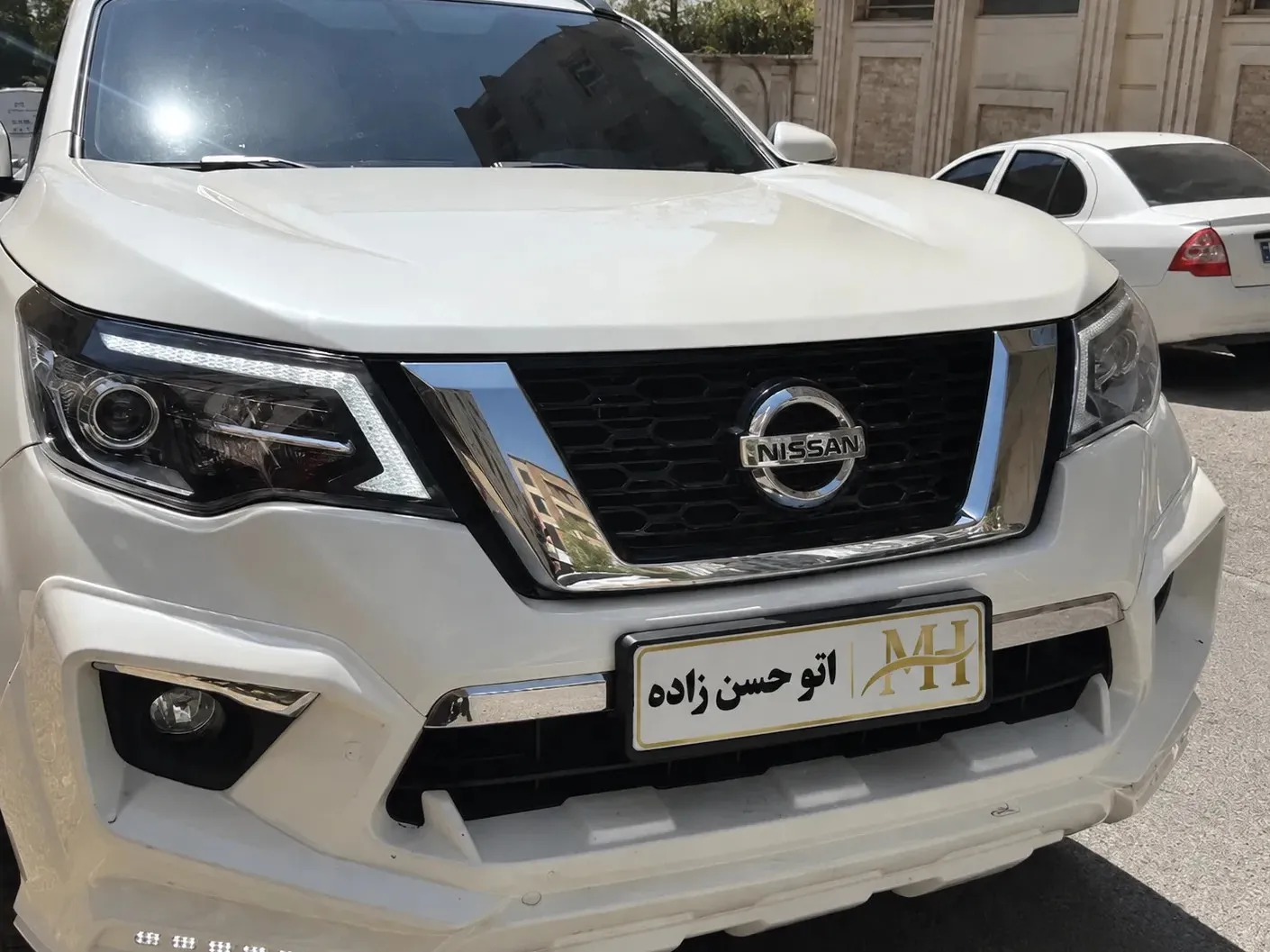 نیسان ترا ساده
