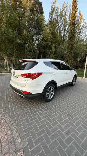 هیوندا هیوندای سانتافه 4 سیلندر دو دیفرانسیل