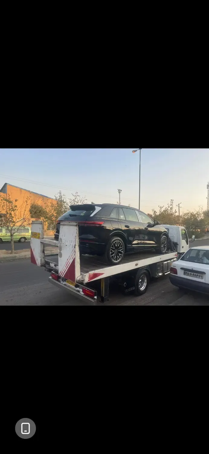 آئودی Q5 E-tron