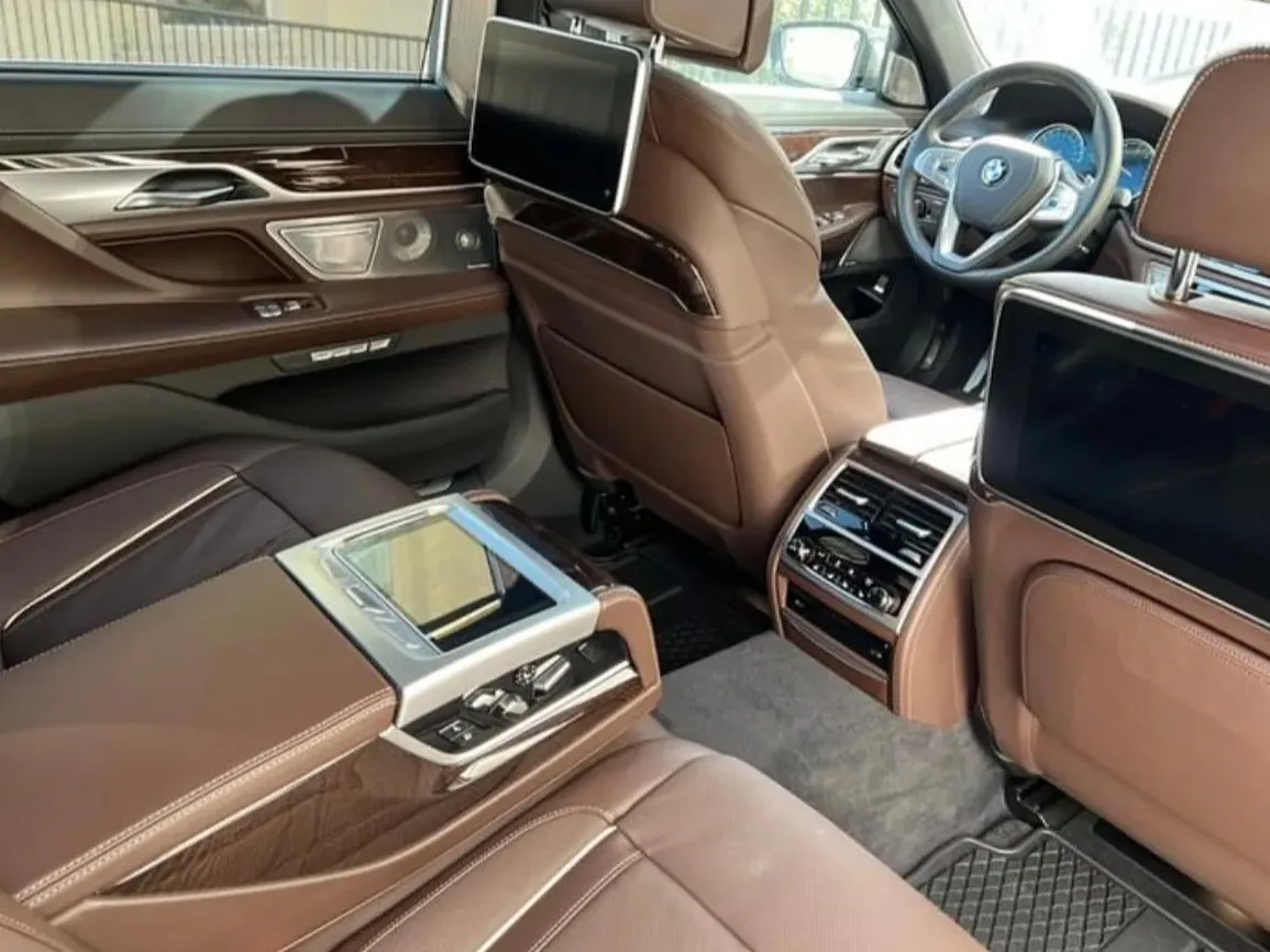 بی ام و سری 7 730li