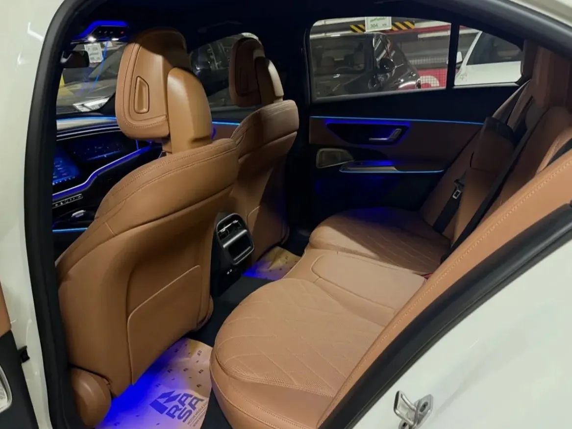 بنز کلاس E E300