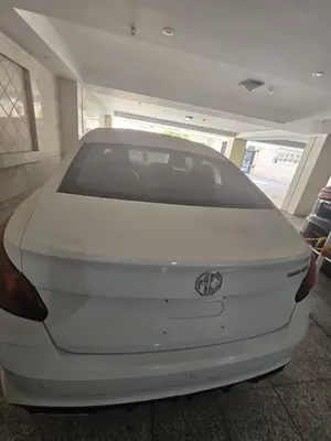 ام جی GT ساده