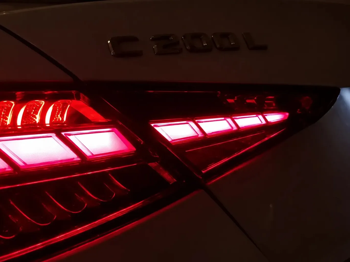 بنز کلاس C C200L