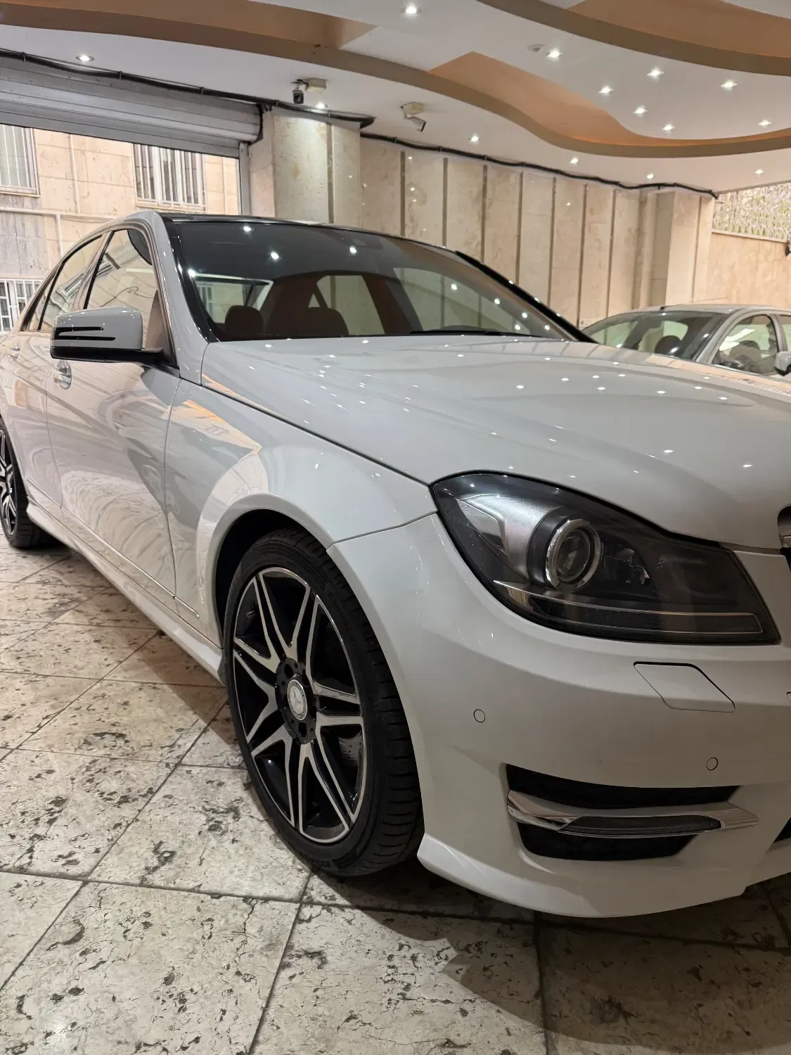 بنز کلاس C C200L