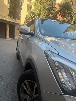 هیوندا هیوندای سانتافه 4 سیلندر دو دیفرانسیل