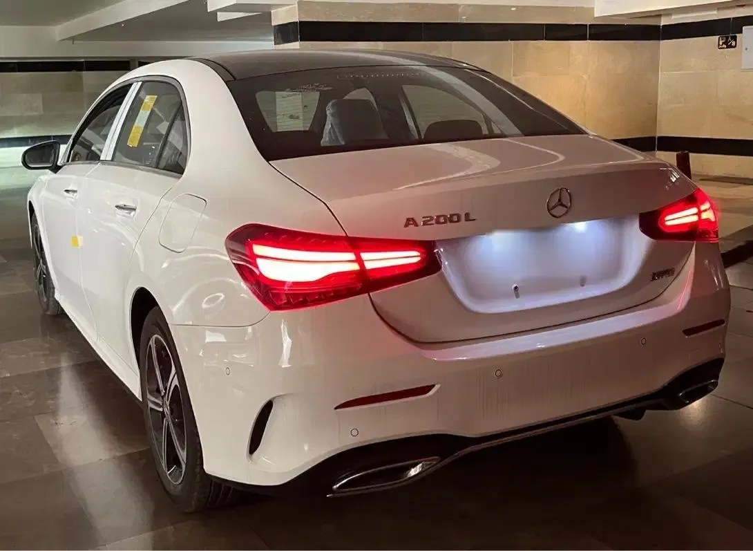 بنز کلاس A سدان A200L