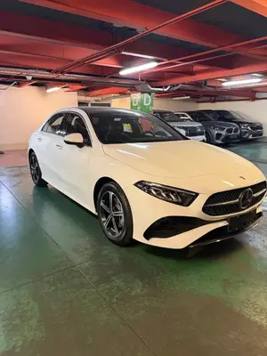 بنز کلاس A سدان A200L