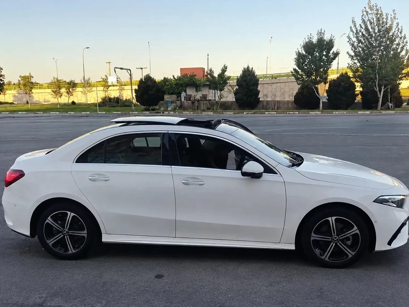 بنز کلاس A سدان A200L