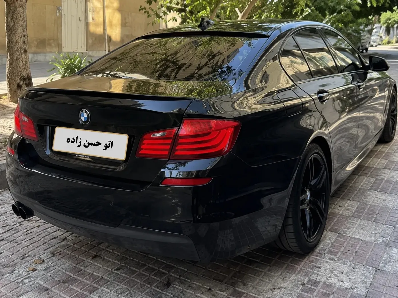 بی ام و سری 5 528i