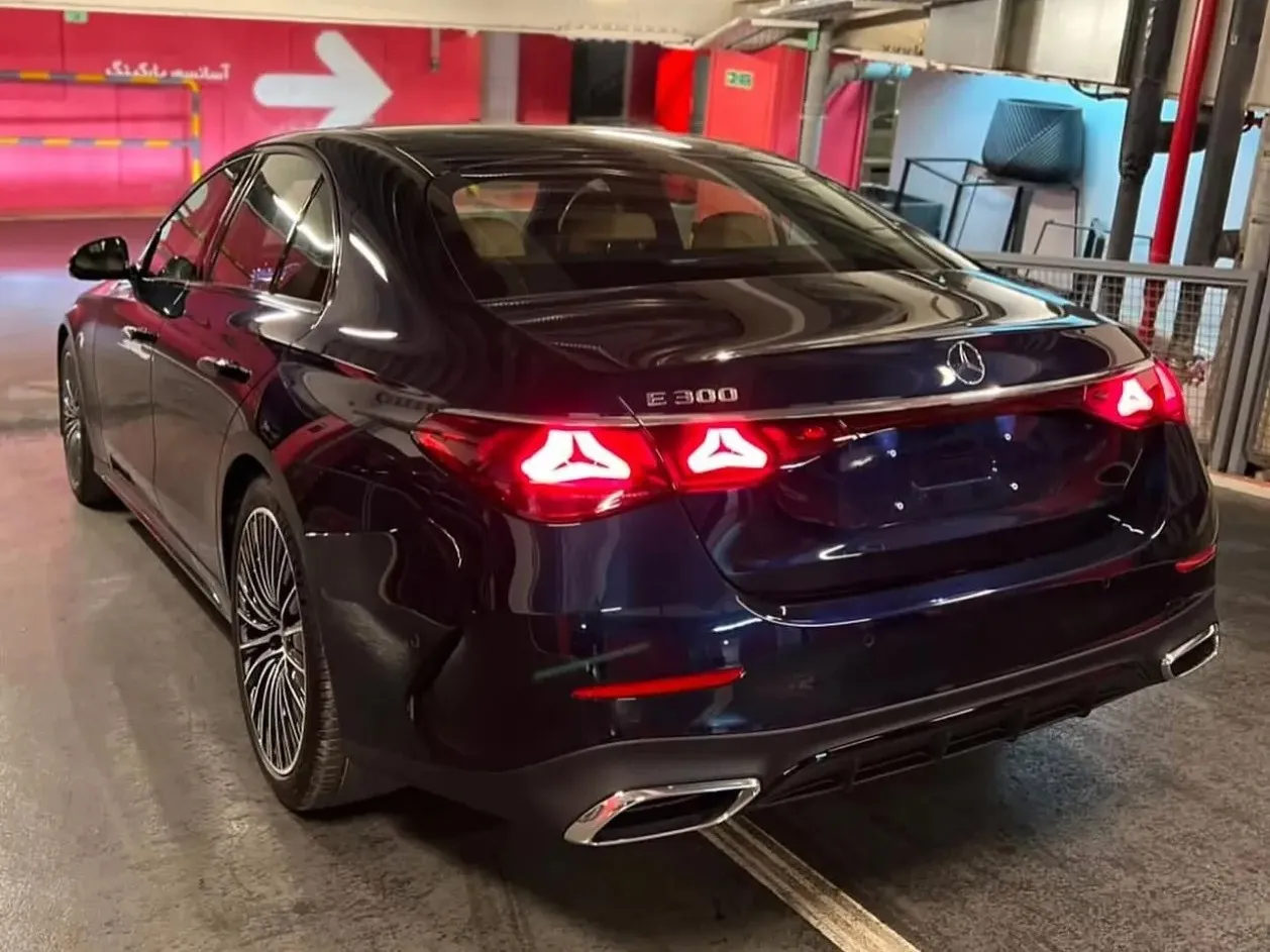 بنز کلاس E E300