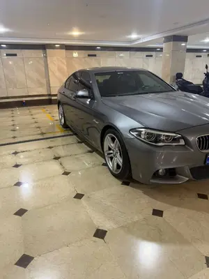 بی ام و سری 5 سدان 530i