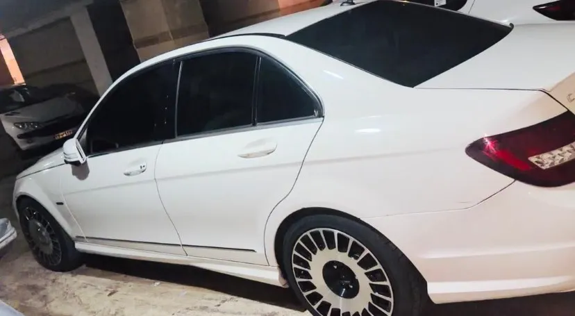 بنز کلاس C C200L