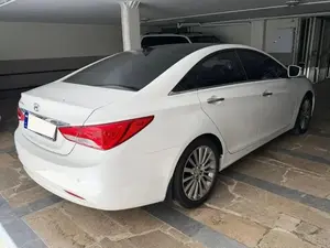 هیوندا هیوندای هیوندای سوناتا چهار سیلندر اتوماتیک
