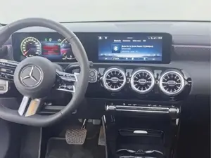 بنز کلاس A سدان A200L