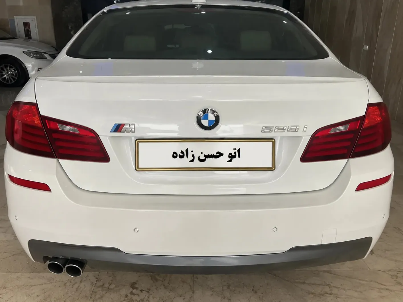 بی ام و سری 5 528i