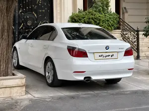 بی ام و سری 5 سدان 530i
