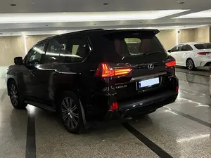 تویوتا لکسوس LX 570