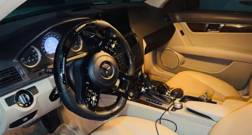 بنز کلاس C C200L