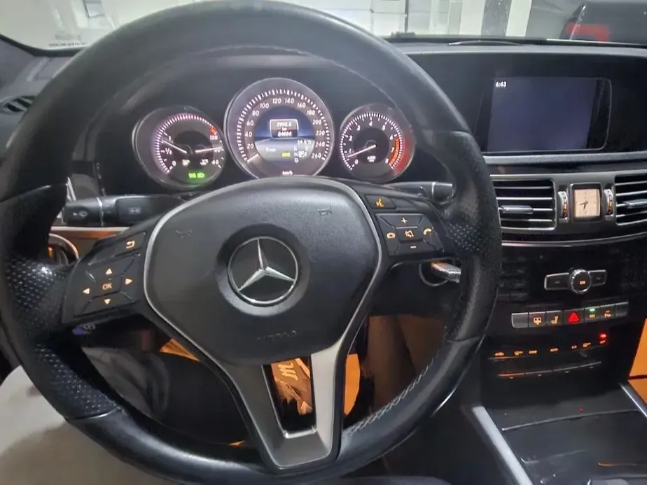 بنز کلاس E E200