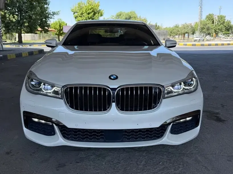 بی ام و سری 7 730li