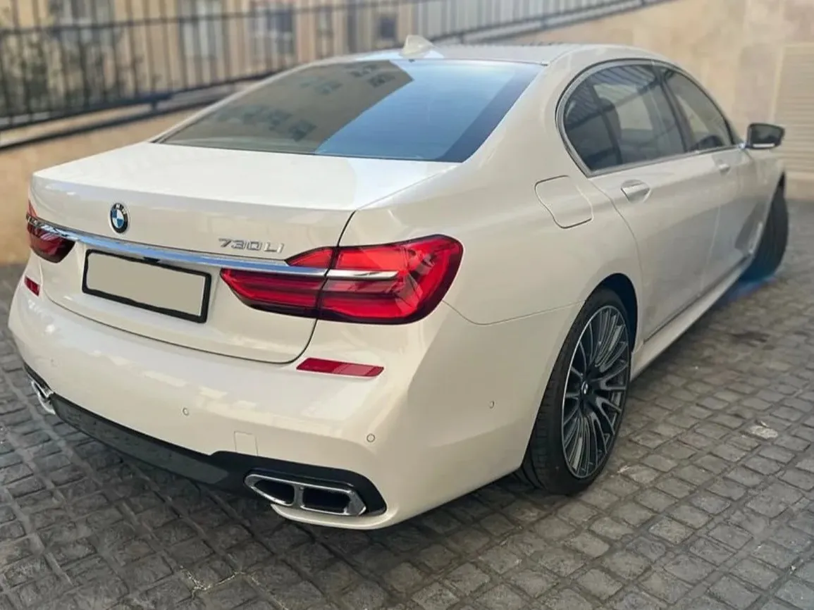 بی ام و سری 7 730li