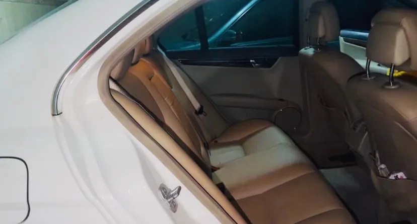 بنز کلاس C C200L